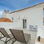 Terrace Apartment *